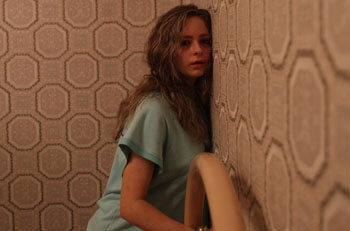 HOUNDS OF LOVE - STARBURST Magazine