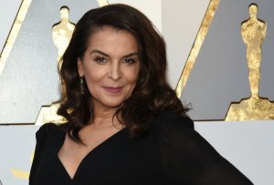 Annabella Sciorra