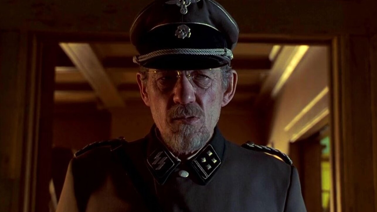 APT PUPIL (1998) STARBURST Magazine