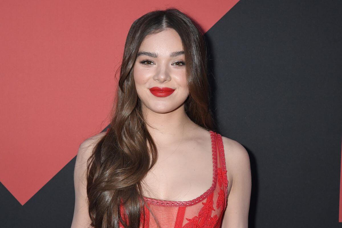 Hailee Steinfeld