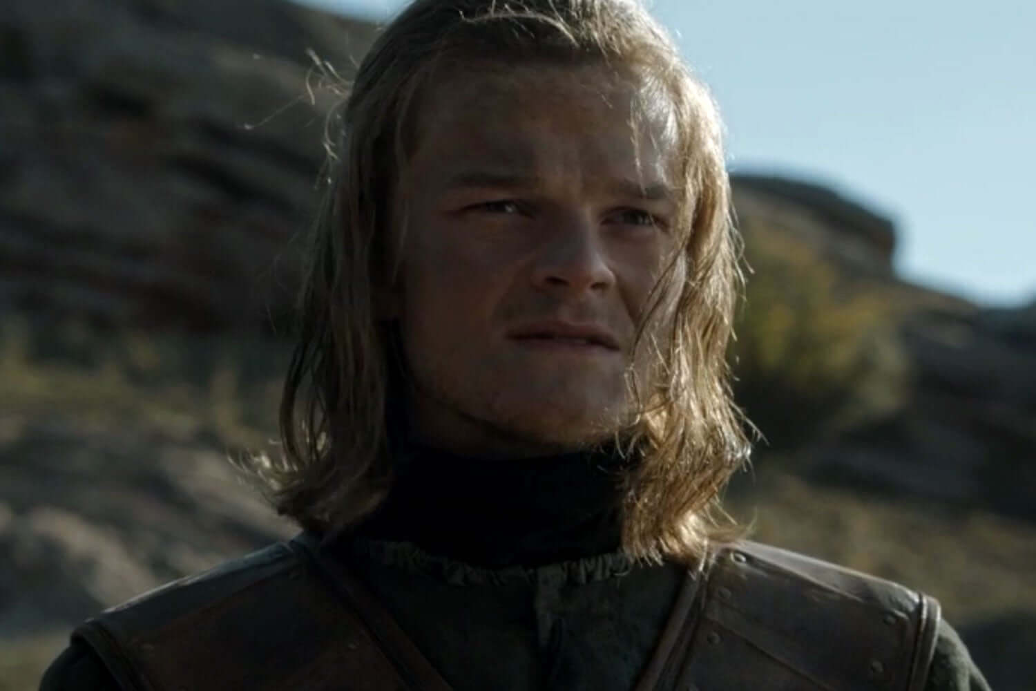 Robert Aramayo Joins LORD OF THE RINGS STARBURST Magazine