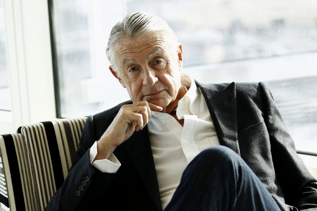 Joel Schumacher