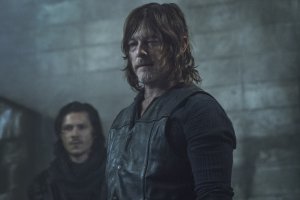 Daryl and Carver in THE WALKING DEAD, Season 11, Episode 6, ON THE INSIDE
