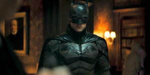 Robert Pattinson in The Batman first official trailer