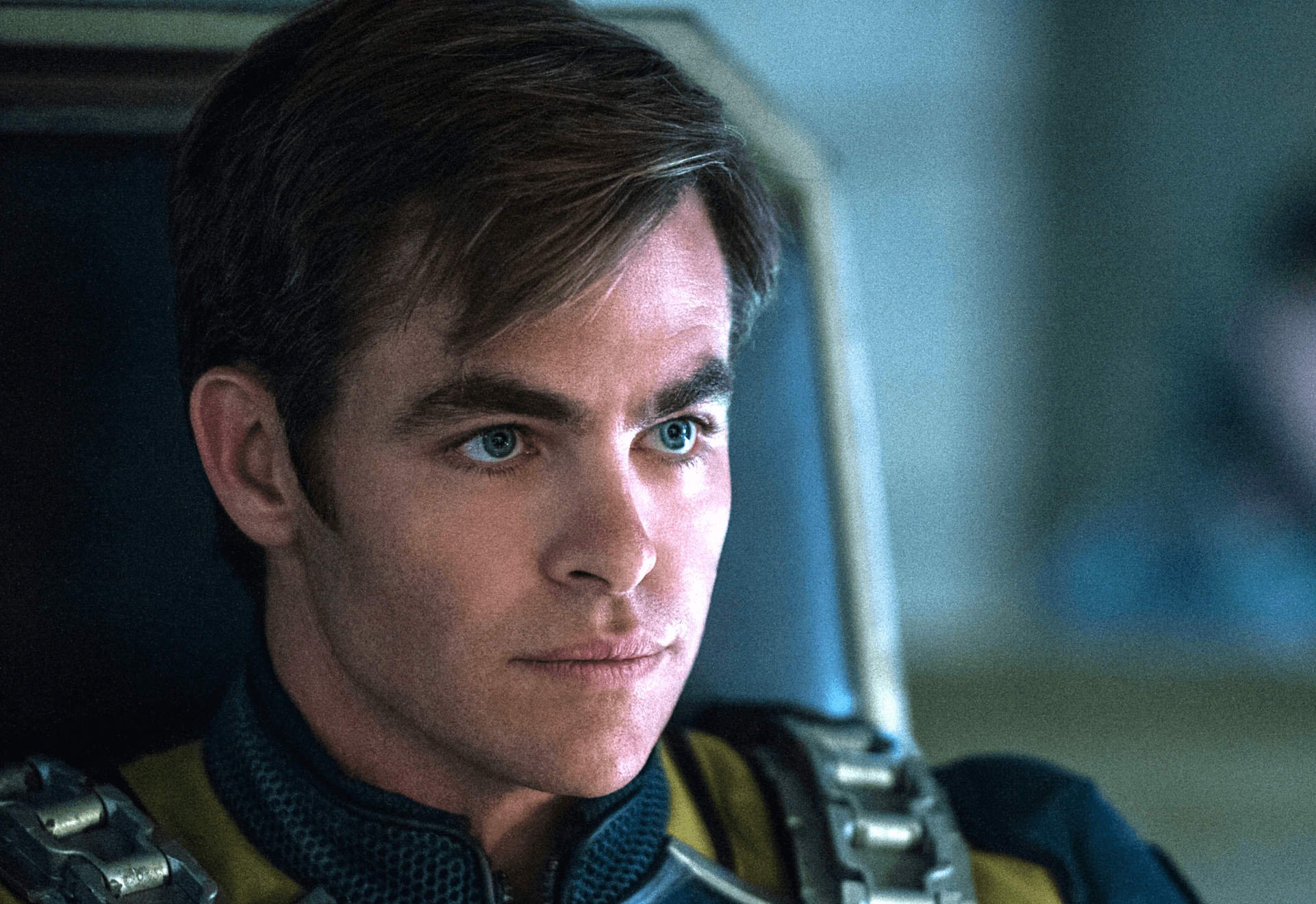 Chris Pine in Star Trek Beyond
