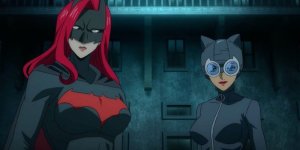 Interview with writer Greg Weisman about Catwoman: Hunted starring Elizabeth Gillies and Stephanie Beatriz