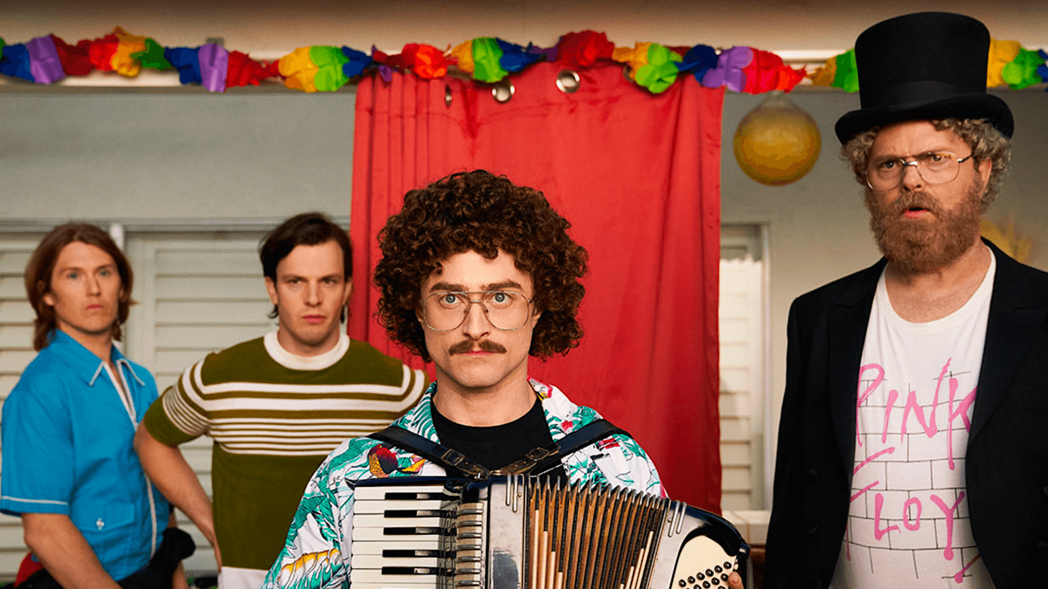 Daniel Radcliffe as Weird Al and Rainn Wilson as Dr Demento in Weird: The Al Yankovic Story