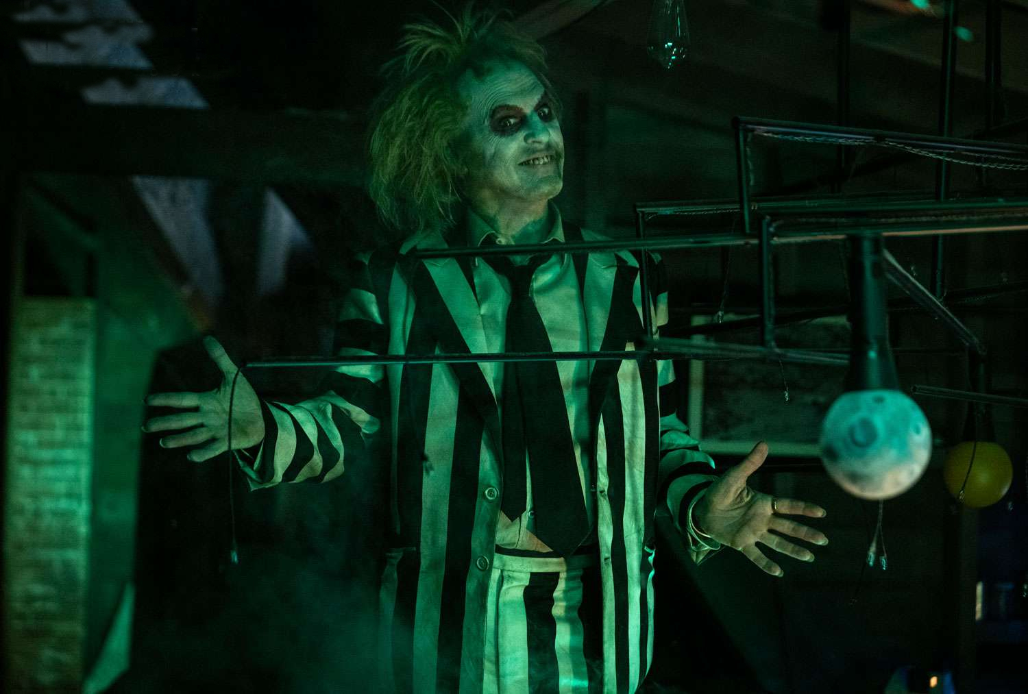 michael keaton as beetlejuice in beetlejuice 2 trailer