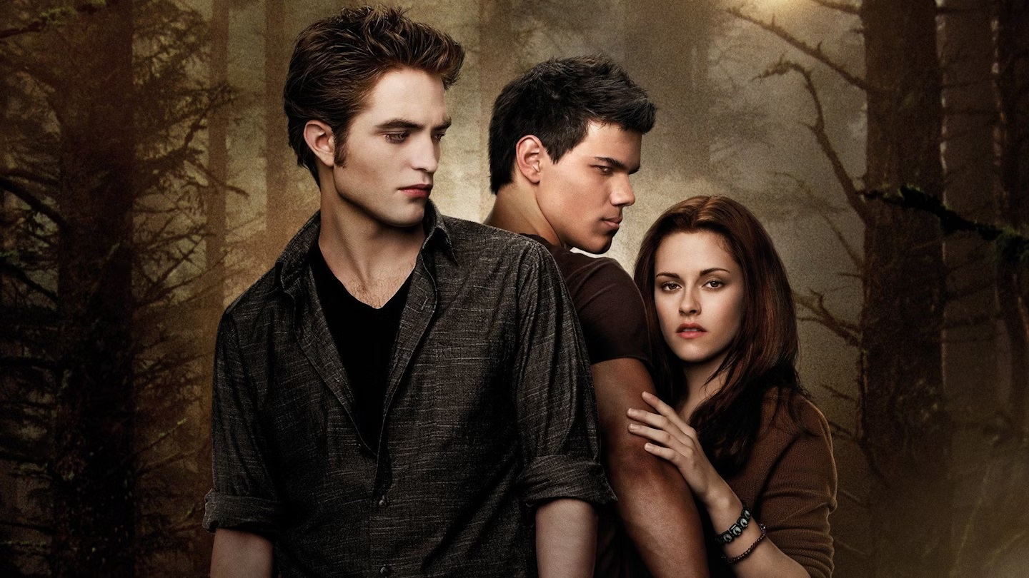 twilight new moon film poster - lionsgate adapting twilight animated series