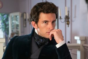 jonathan bailey of bridgerton fame joins jurassic world cast