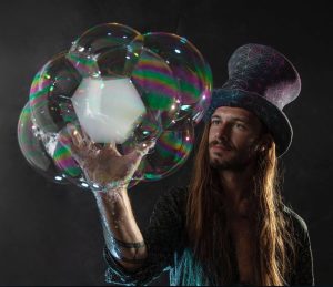 MAXWELL THE BUBBLEOLOGISTPHOTObyTILDAJEAN