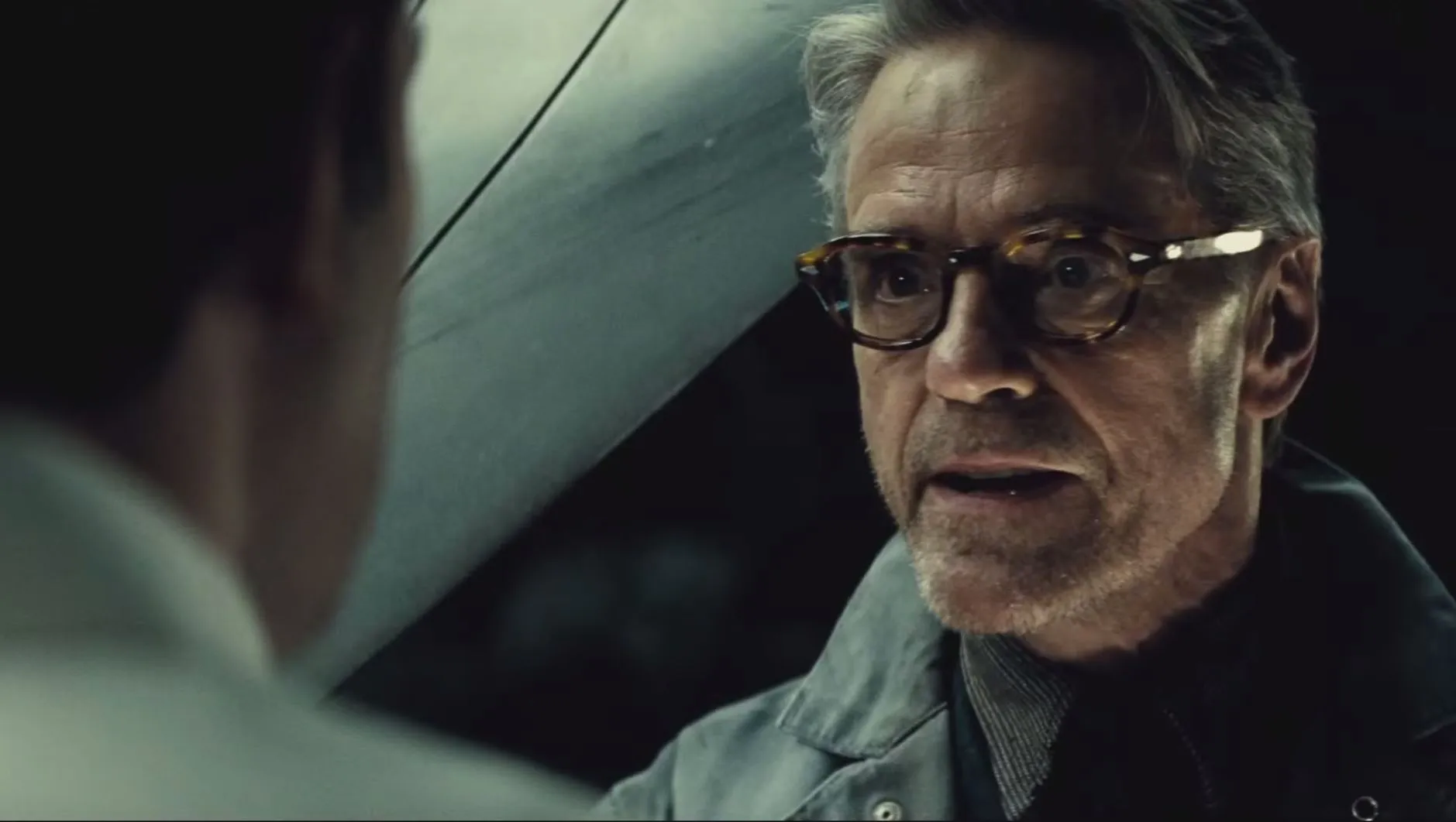 jeremy irons as alfred pennyworth in the flash