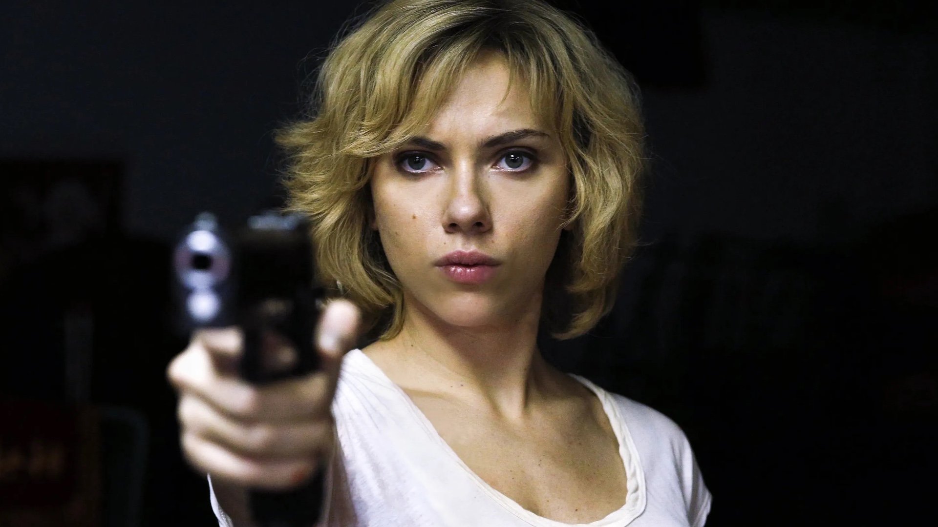 scarlett johansson in final talks to star in the batman part ii. still from lucy