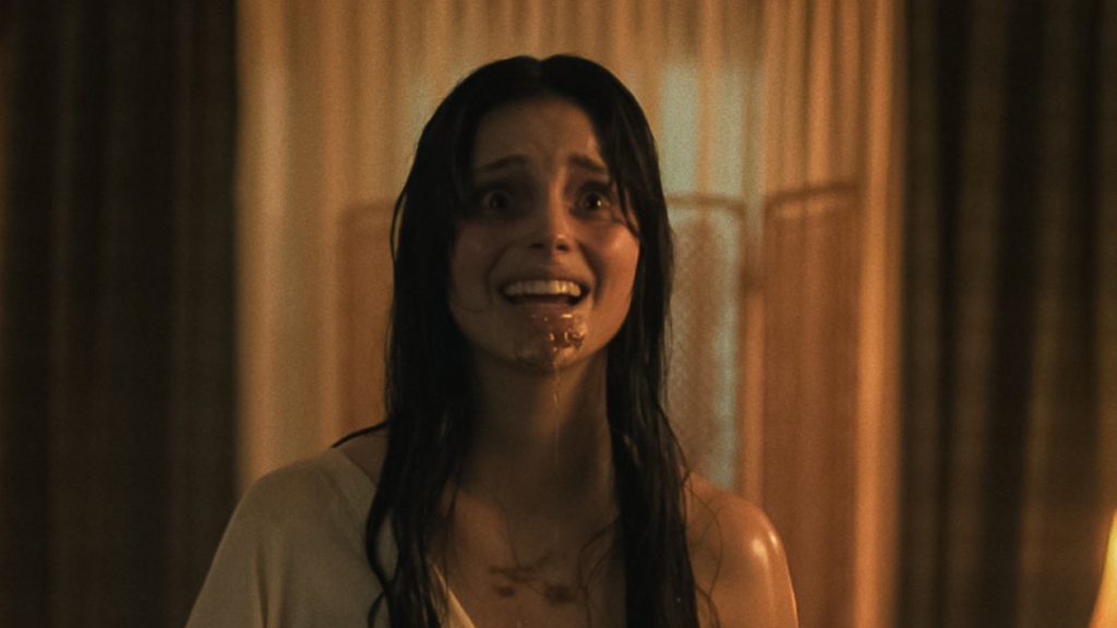 Inde Navarrette as Nikki in Obsession